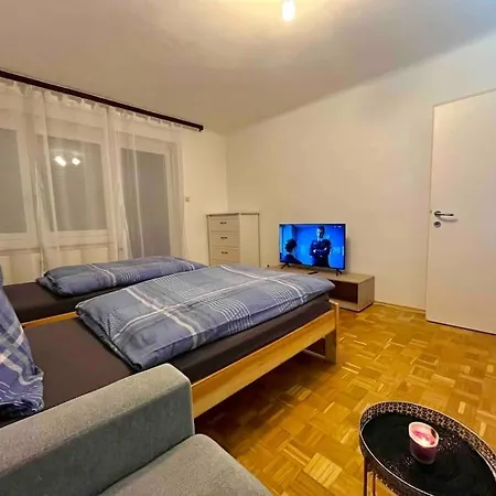 Apartament Naehe Lkh Und Der Med Uni *