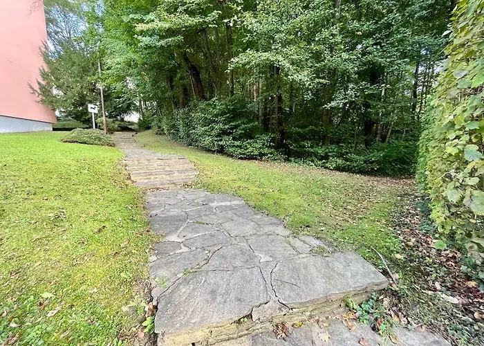 Naehe Lkh Und Der Med Uni Apartament